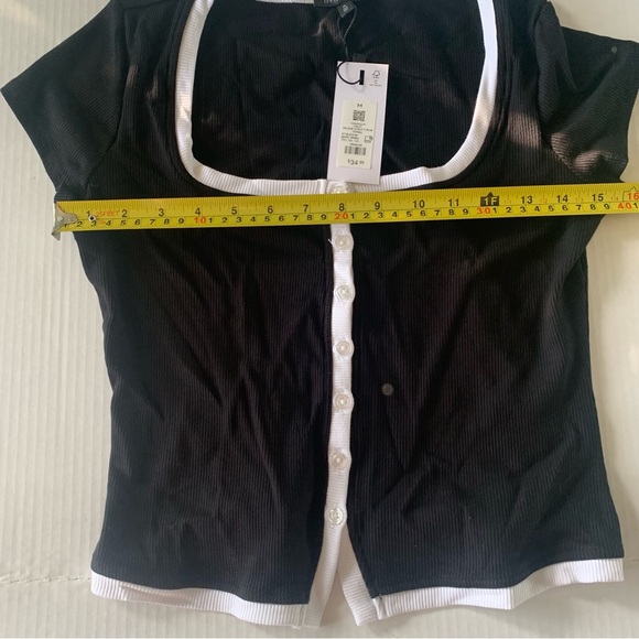 Dynamite -Black Ribbed Button-Down Crop Top (Jacquie) - Picture 5 of 5
